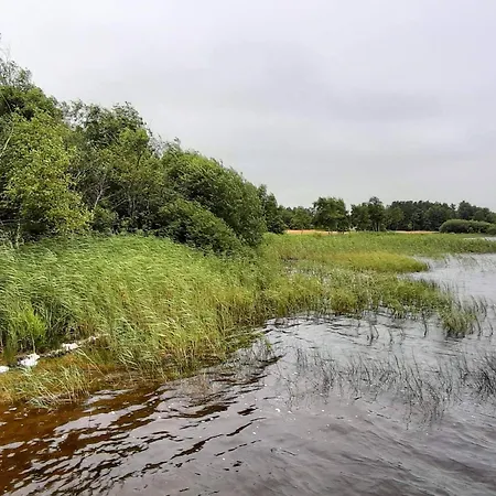 6 Person In Ansager-by Traum