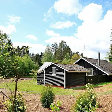Two-bedroom In 4 Holiday home